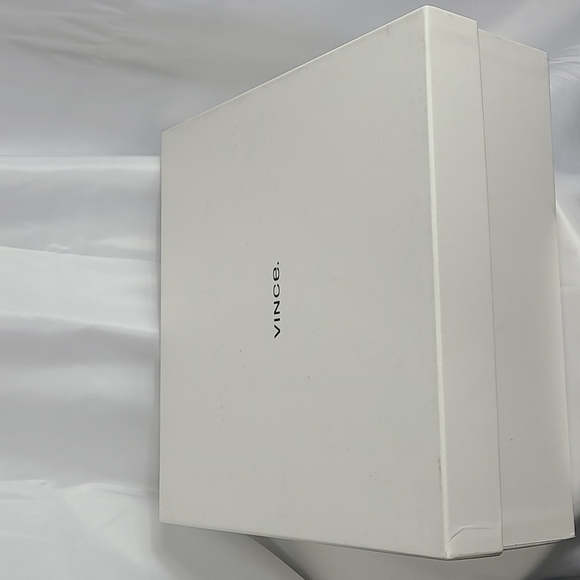 Vince- Newlyn Chelsea Suede Sneakers - Picture 7 of 9